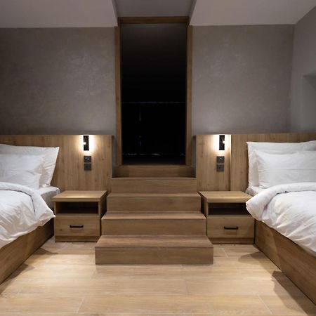 University Boutique Rooms มซิดา ภายนอก รูปภาพ